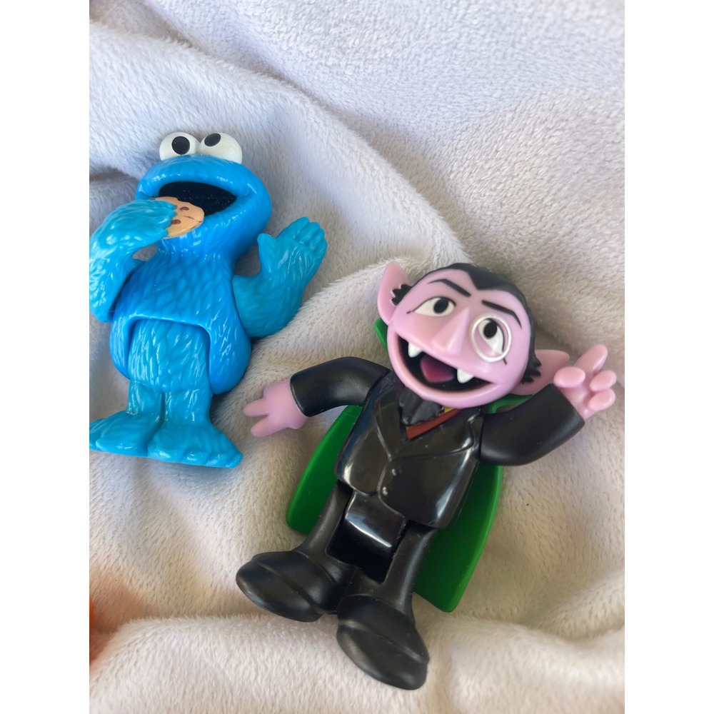 Sesame Street Toy Lot Elmo Fire Truck Cookie Monster Big Bird Oscar The Count‎ - Picture 7 of 8